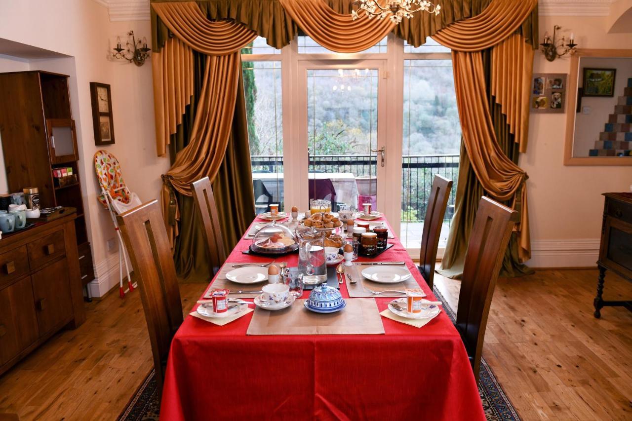 Luxury Suite In Quiet Countryside Location Swansea Exterior photo